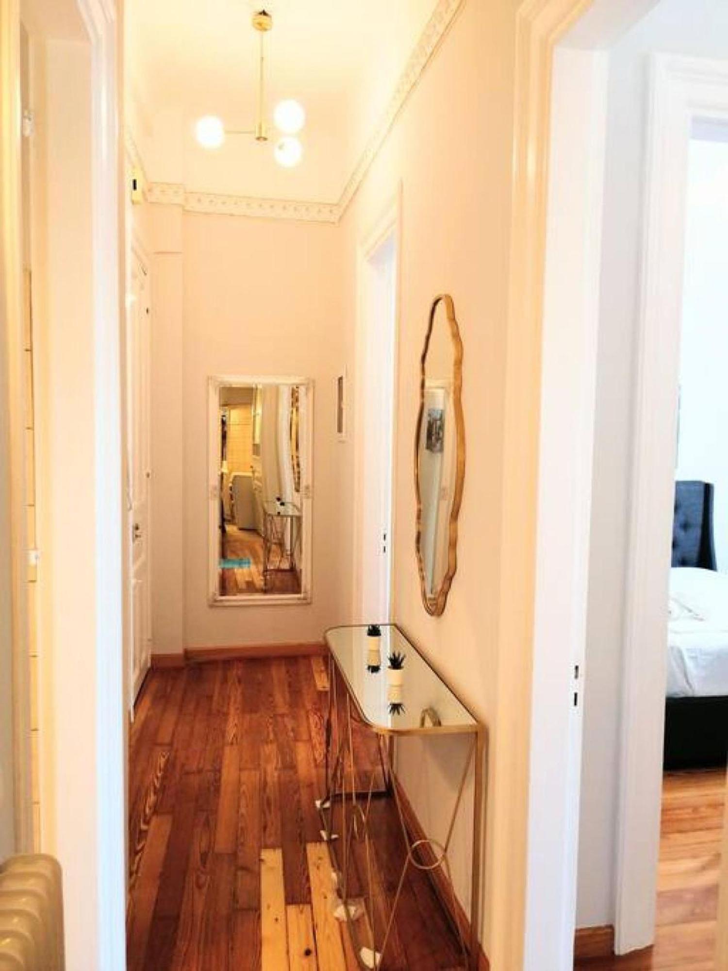 Elegant Apartment Under The Acropolis เอเธนส์ ภายนอก รูปภาพ